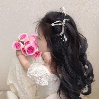 闪婚后，豪门千金不装了